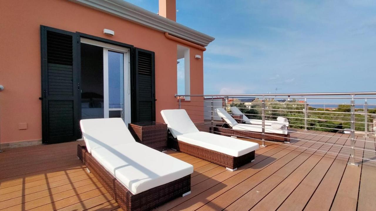 A.Mare Bed and Breakfast Stintino Exteriör bild